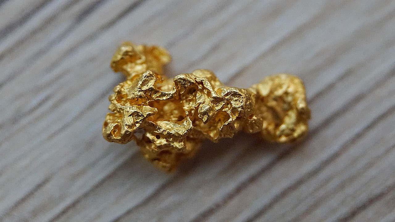 découvrez les secrets de l'or : son histoire fascinante, ses utilisations variées, et son rôle essentiel dans l'économie mondiale. explorez le monde captivant du précieux métal.