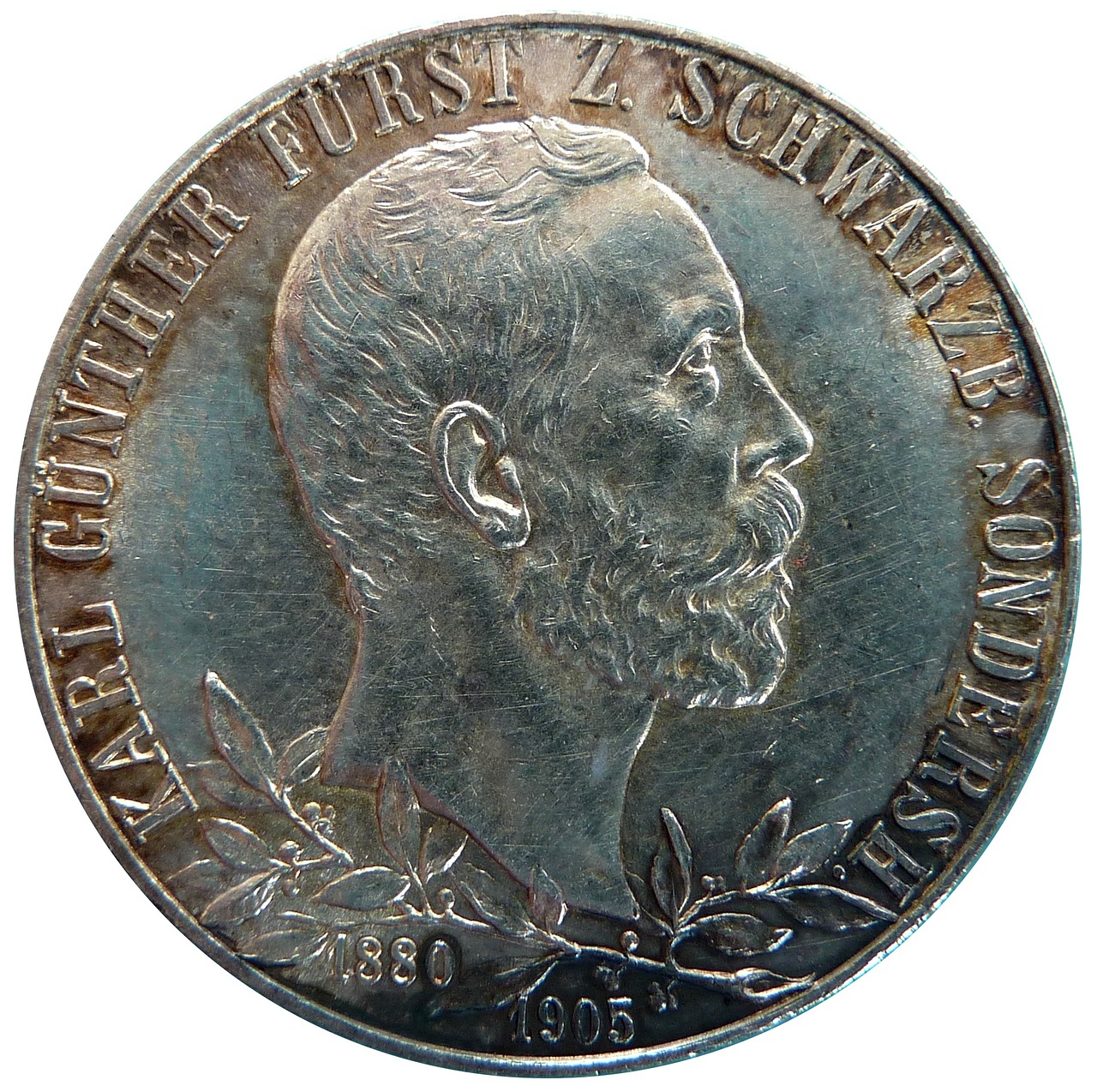 découvrez l'univers fascinant de la numismatique : explorez l'histoire, la collection et l'évaluation des monnaies anciennes et modernes. que vous soyez novice ou passionné, plongez dans cette science qui mêle art, culture et investissement.